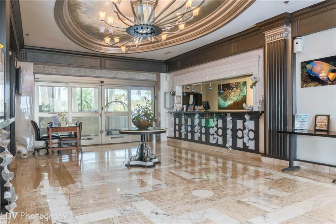 Oceanview On Sand Located In Ocean Manor Resort Fort Lauderdale Beach 2 Bed 2 Bath Spacious Corner Unit Partial Ocean View Εξωτερικό φωτογραφία